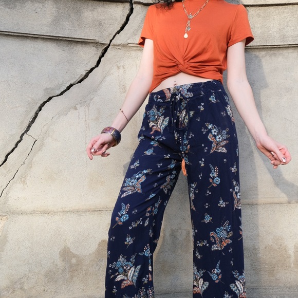 Boho Bundle⭐️ Orange 🍊 top and boho pants - Picture 4 of 5